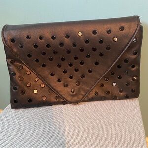 🛍️3/$30 Black  studded clutch